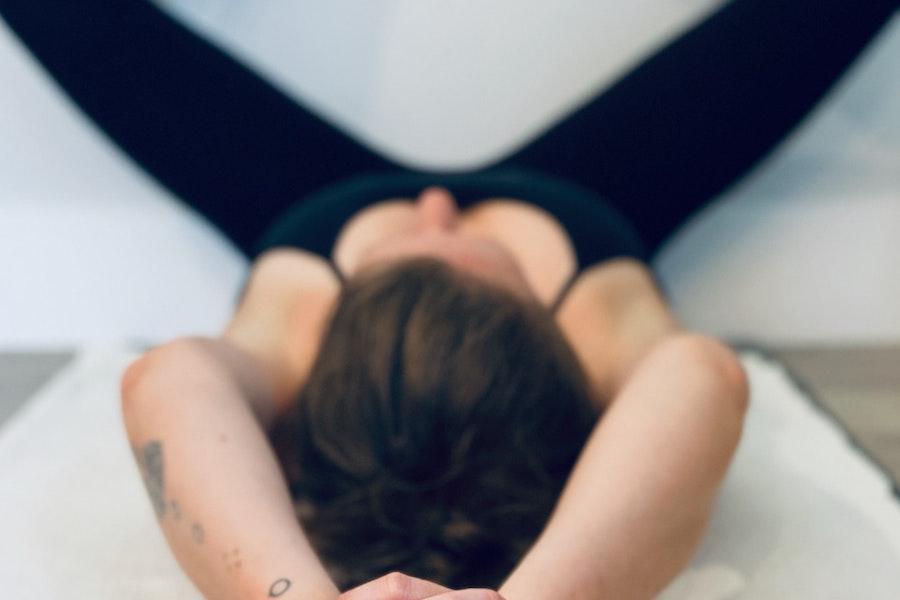 awaken-live-q 26NbGiRXg-unsplash